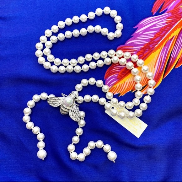 NWT AMRITA SINGH PEARL & CZ BEE NECKLACE - Picture 3 of 9
